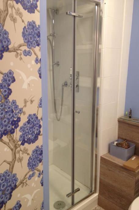 Charming English Style Studio Flat London Exteriör bild