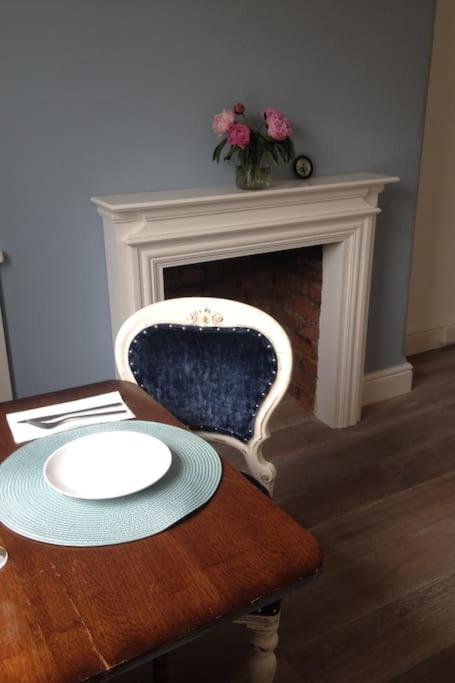 Charming English Style Studio Flat London Exteriör bild