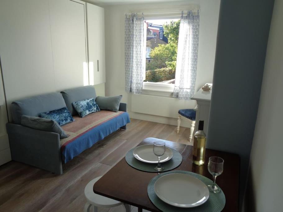 Charming English Style Studio Flat London Exteriör bild
